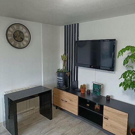 Charmant Appartement Avec Vue Marina Saint-Cyprien  Εξωτερικό φωτογραφία